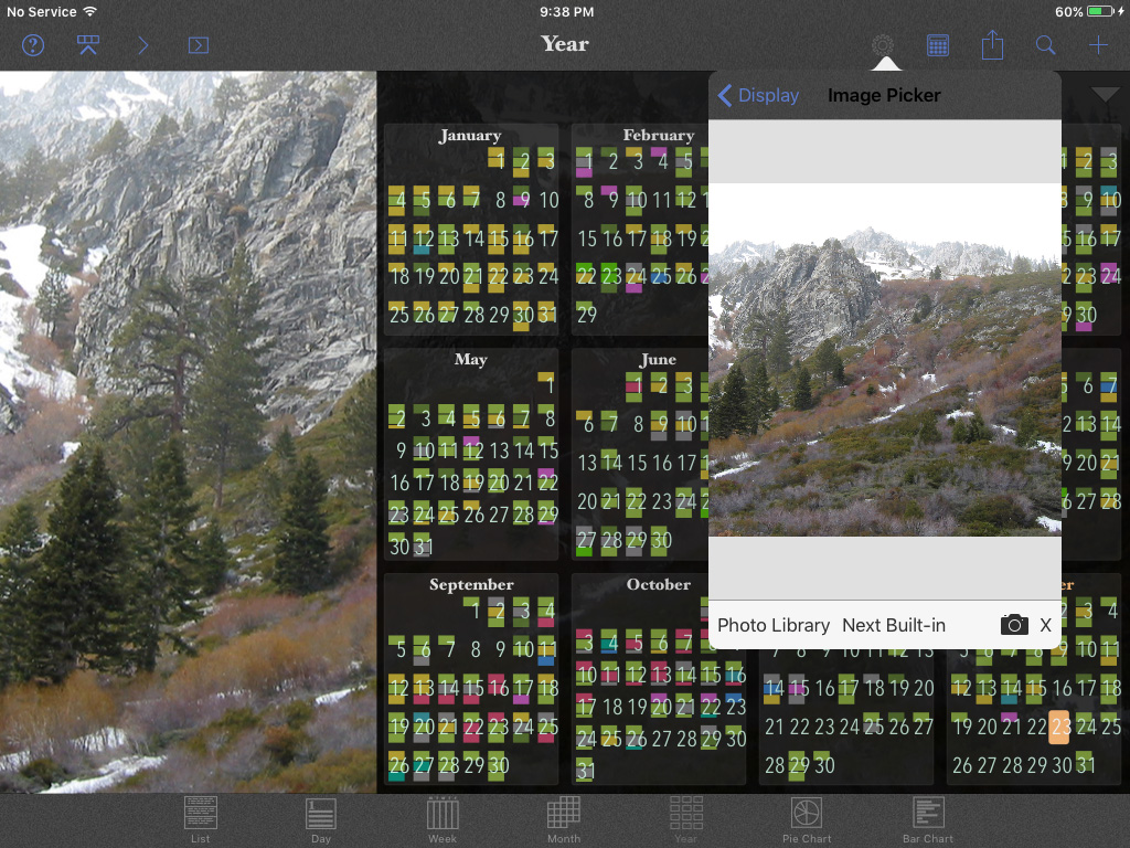 Make a photo calendar in the Perspectiva app on iPad and iPhone